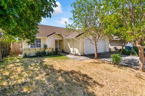 2220 Atchenson Street, Stockton, CA 95210 - MLS#: 225066570