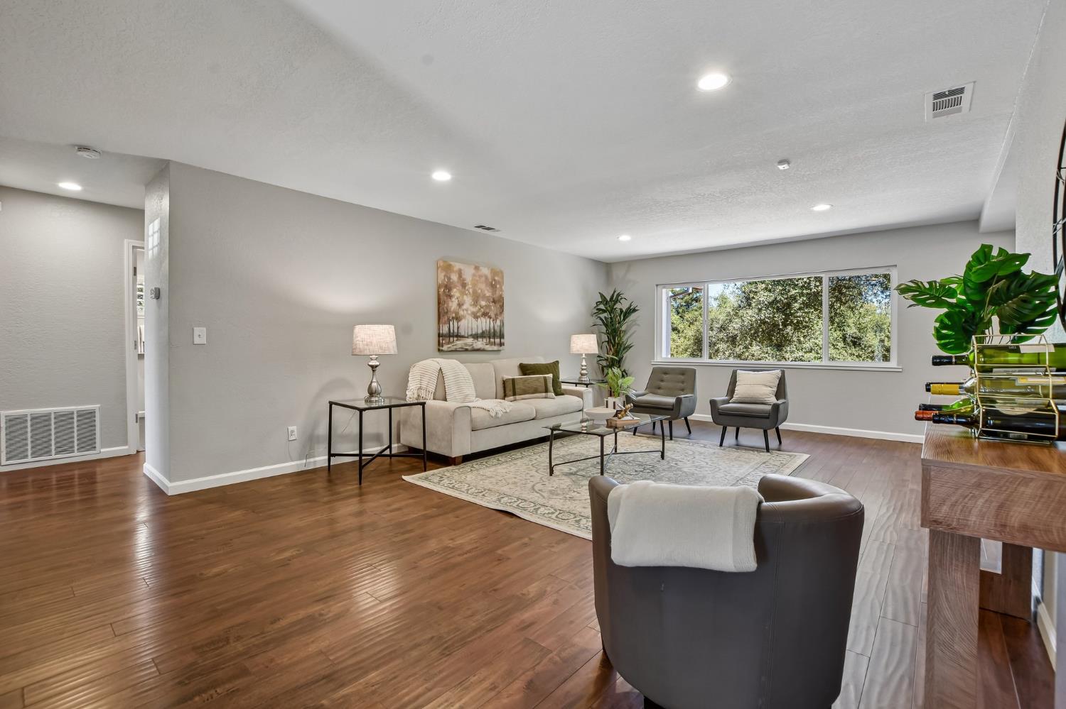 3800 Whispering Pines Lane