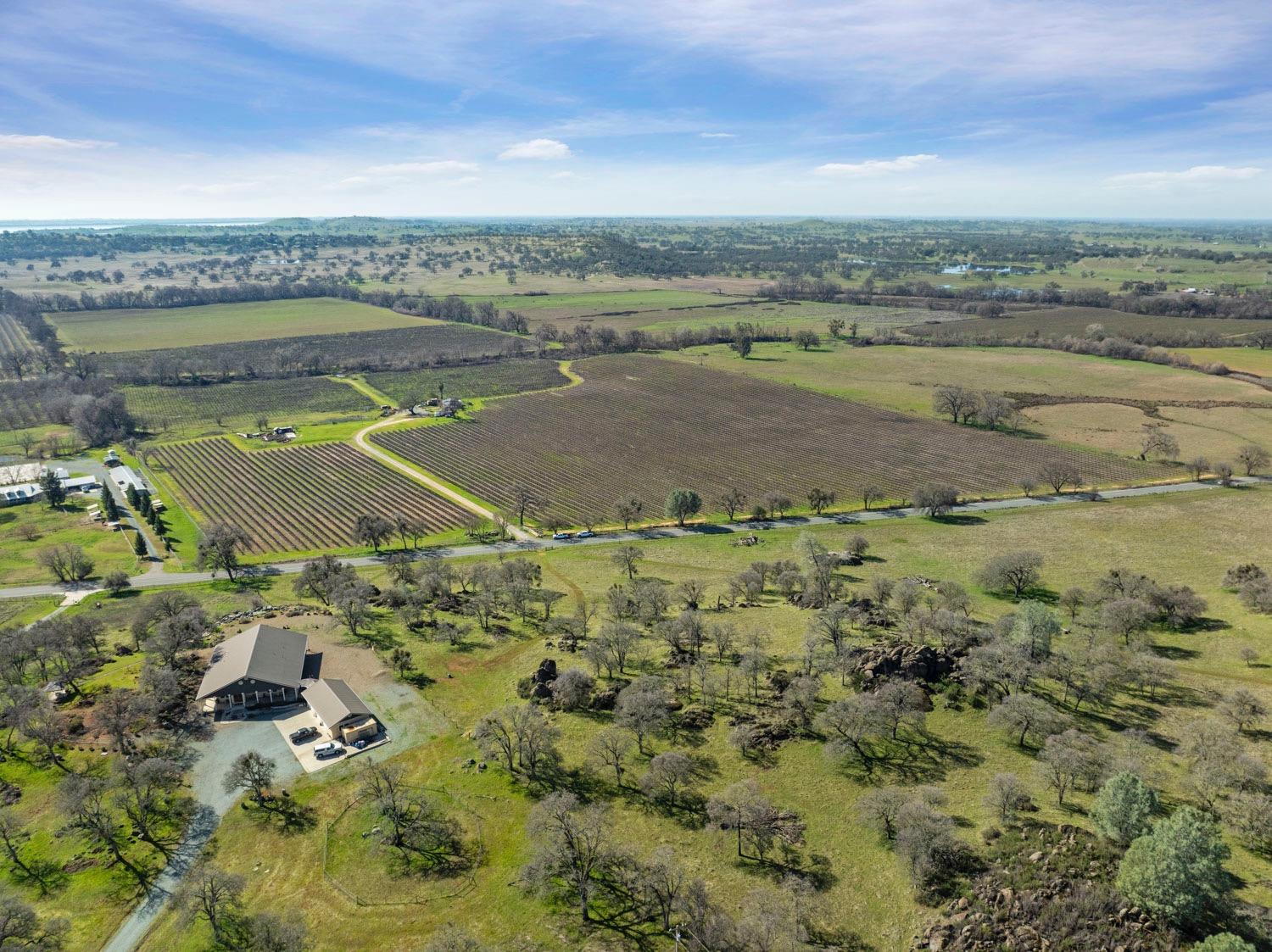 3900 Jackson Valley