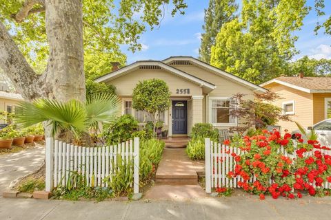 2558 16th Street, Sacramento, CA 95818 - MLS#: 225054881