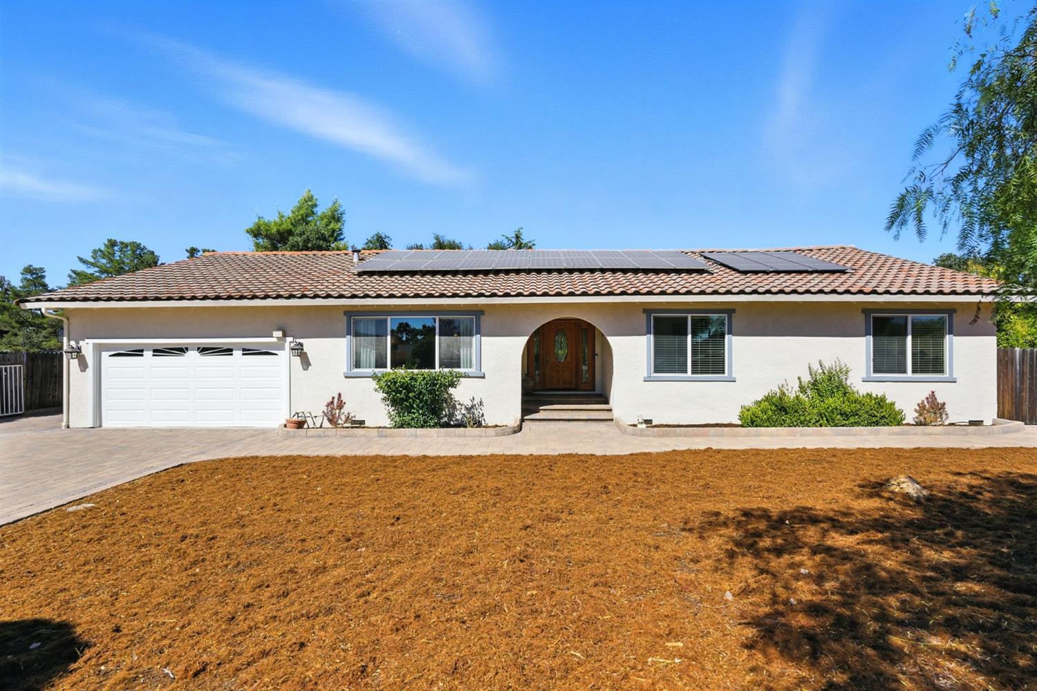 16920 Oak Leaf Drive