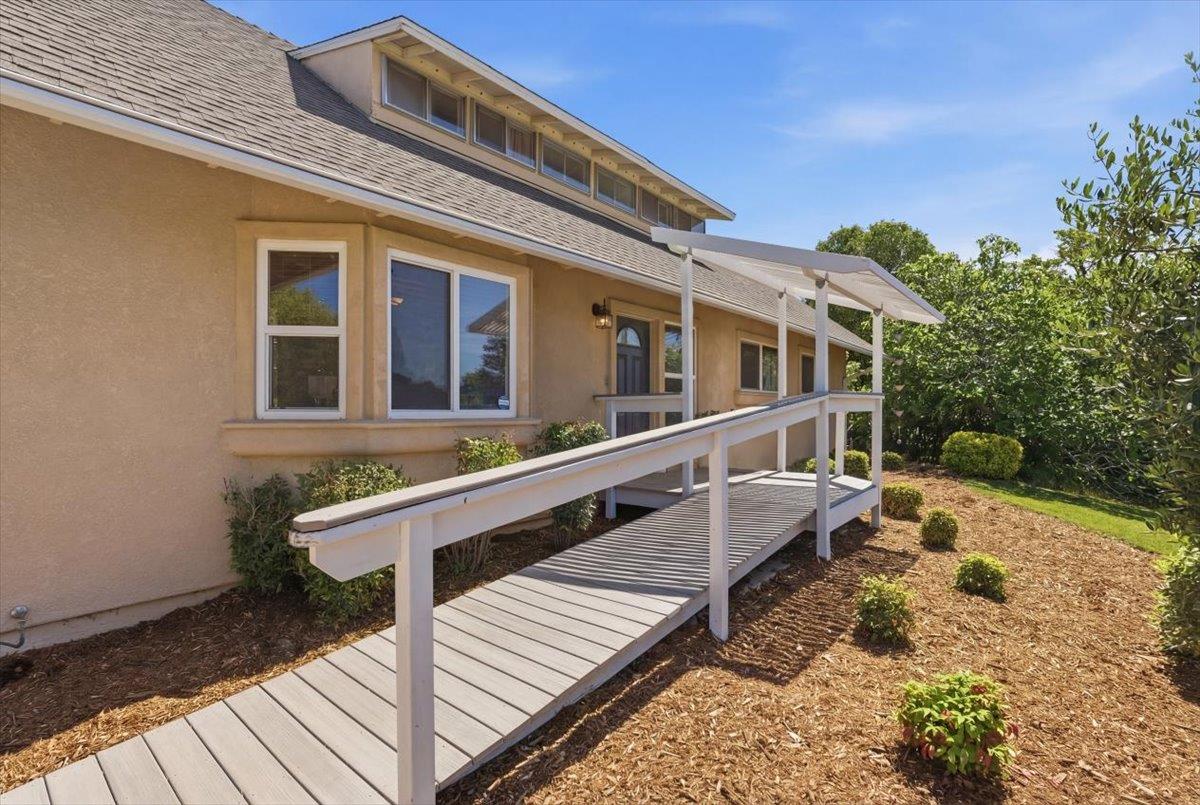 3857 Arrowhead Drive