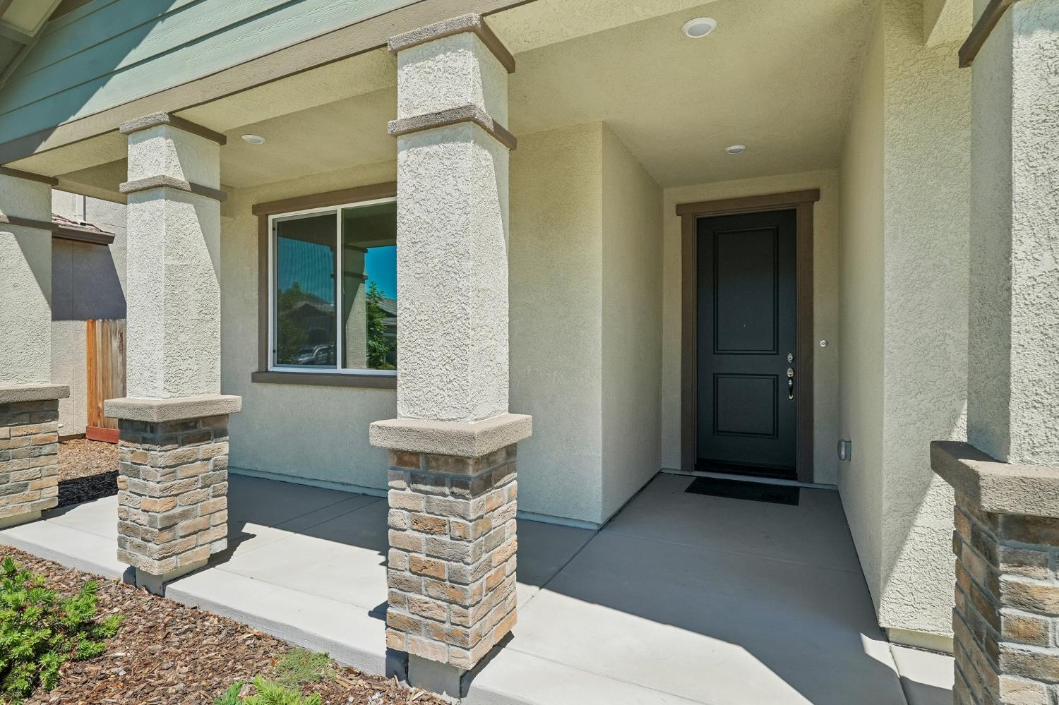 1525 Carp Way