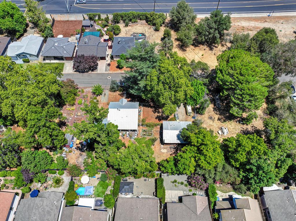814 Comstock Drive
