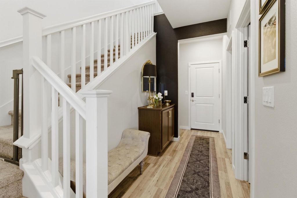 Photo of 2949 Grassy Bank Avenue, Sacramento, CA 95833 (MLS # 226043196)
