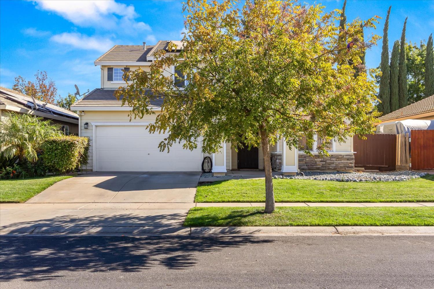 5523 Ravine