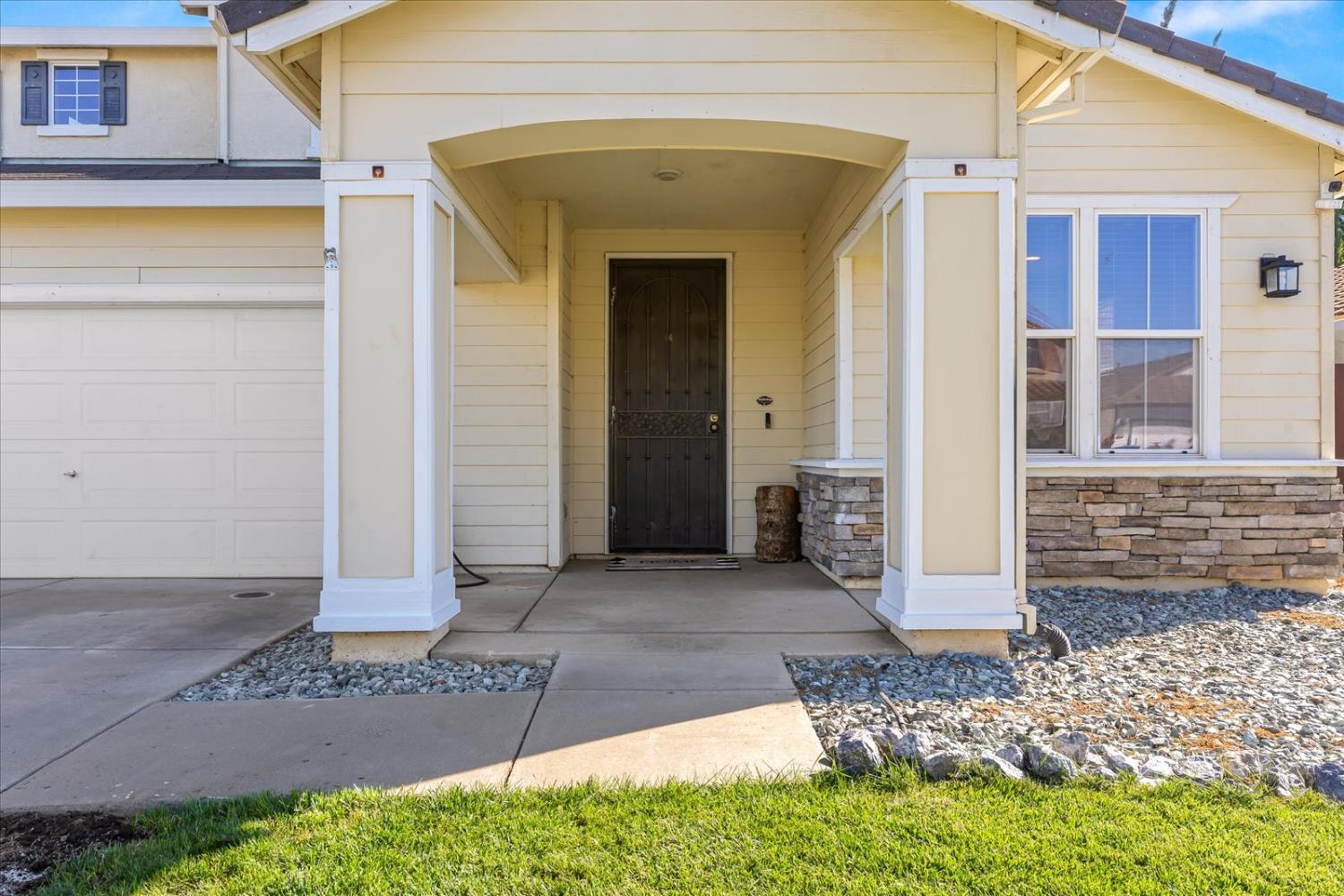 5523 Ravine