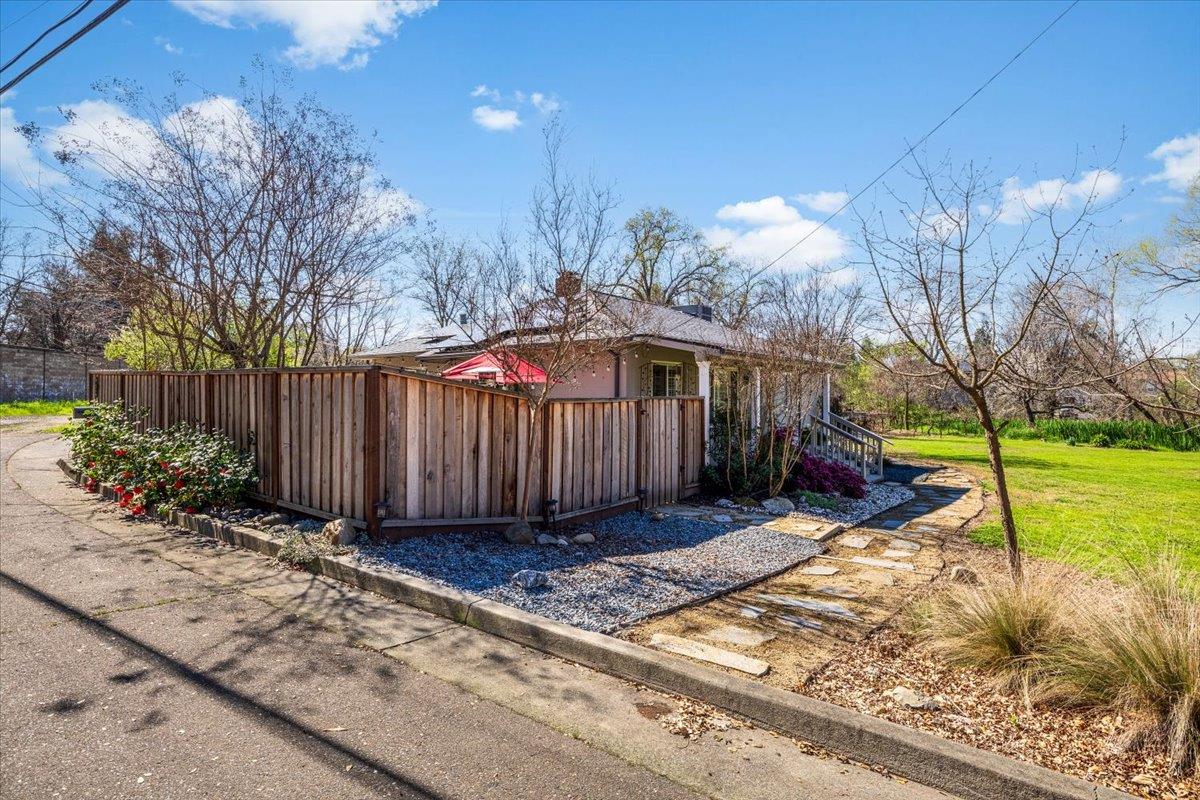 6244 S Walnut Street