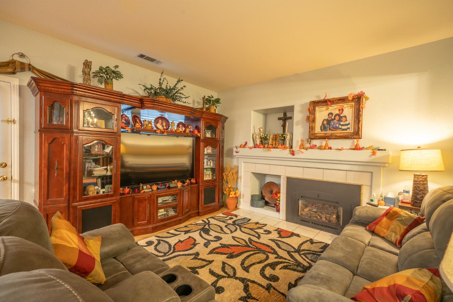 10703 Pleasant Valley Circle