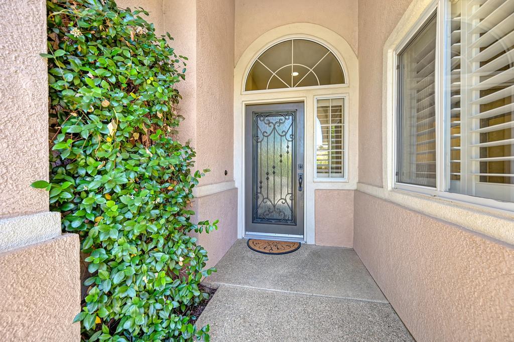 5132 Redbud Grove Lane