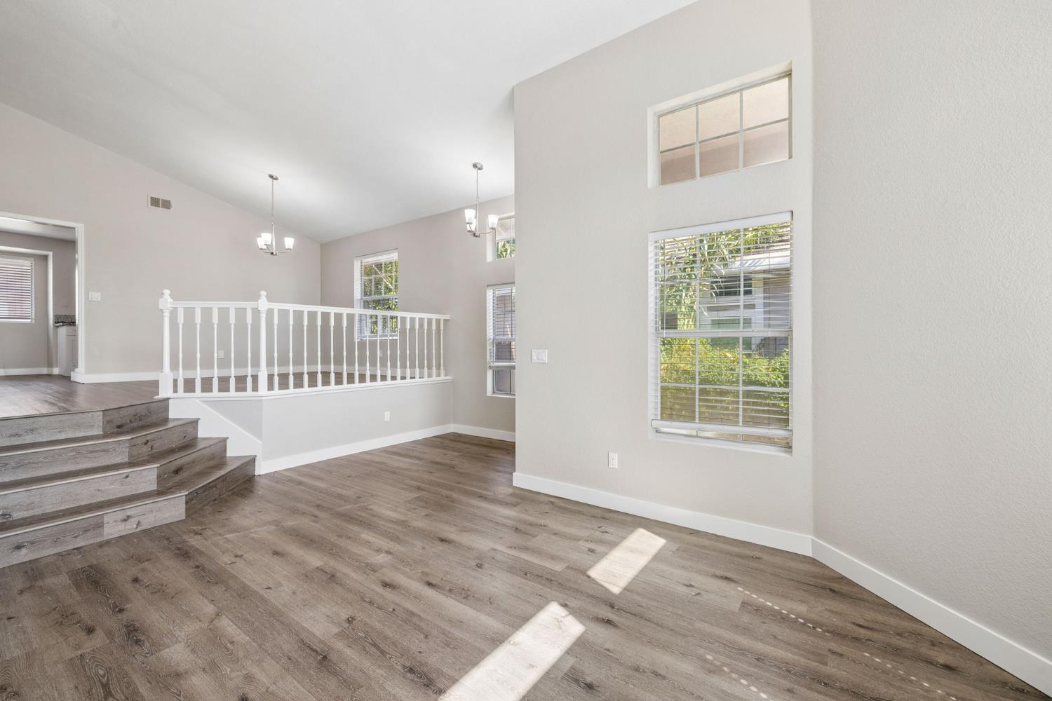 5017 Gopherglen Court