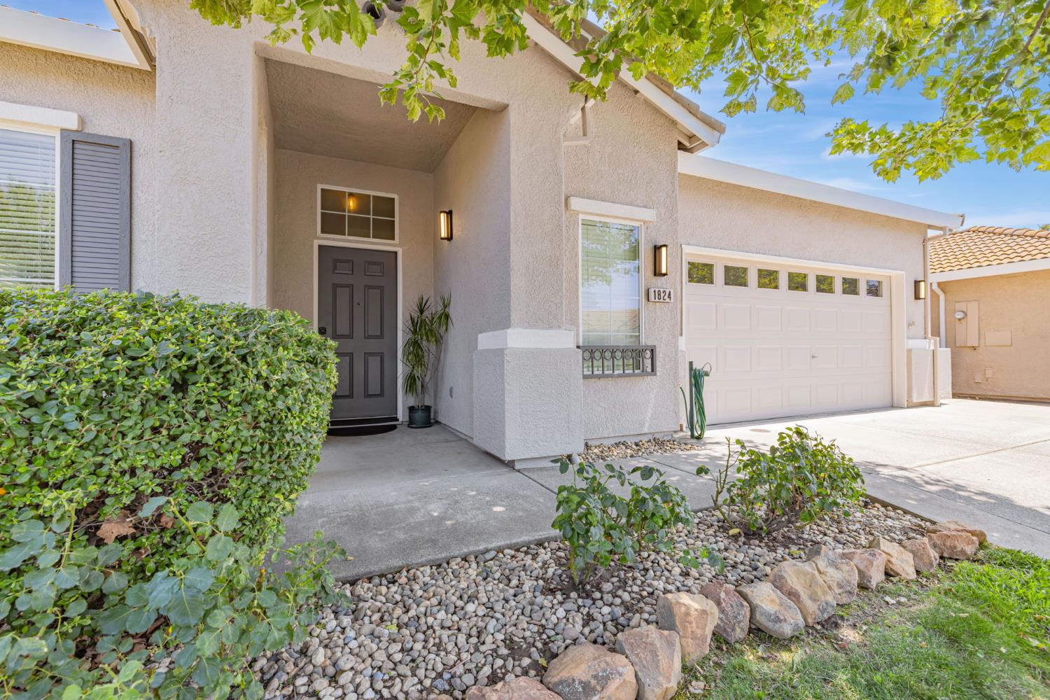 1824 Grouse Run Circle