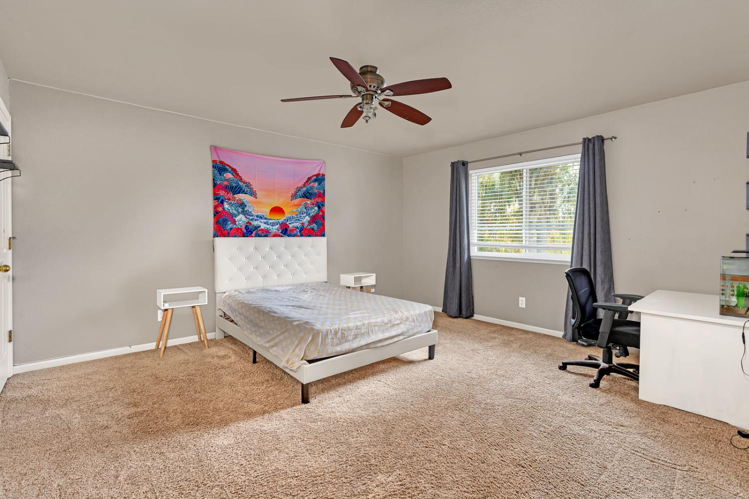 Los Banos, California 93635, United States, 4 Bedrooms Bedrooms, ,3 BathroomsBathrooms,Residential,Active,244294