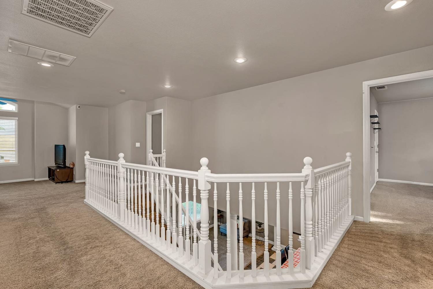 Los Banos, California 93635, United States, 4 Bedrooms Bedrooms, ,3 BathroomsBathrooms,Residential,Active,244294