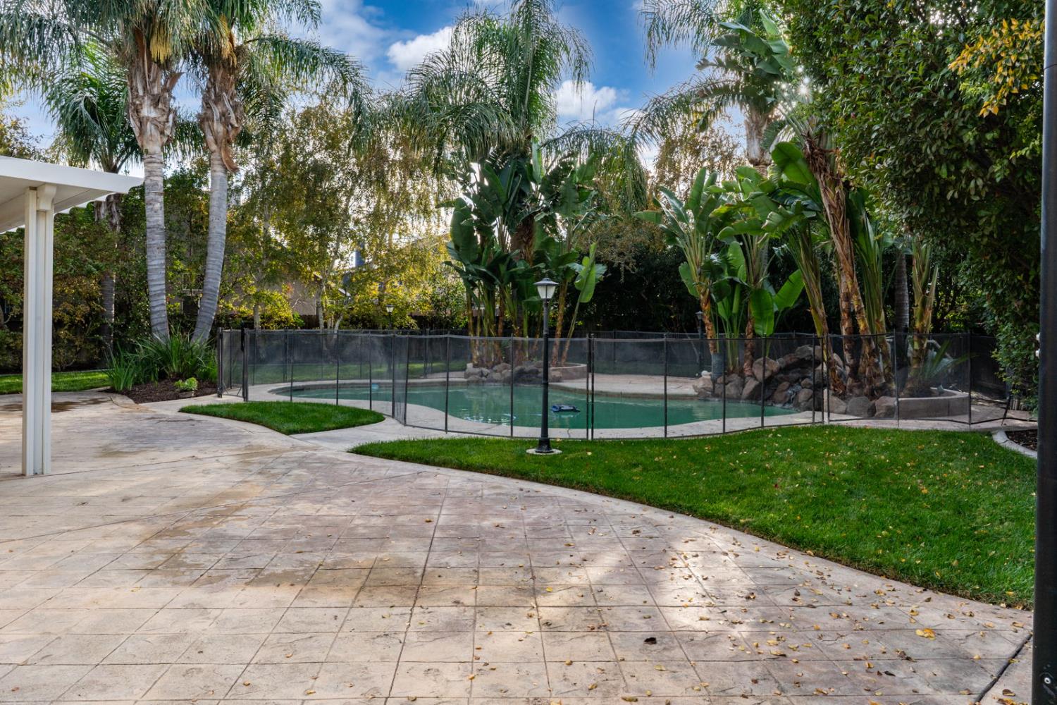 Los Banos, California 93635, United States, 4 Bedrooms Bedrooms, ,3 BathroomsBathrooms,Residential,Active,244294