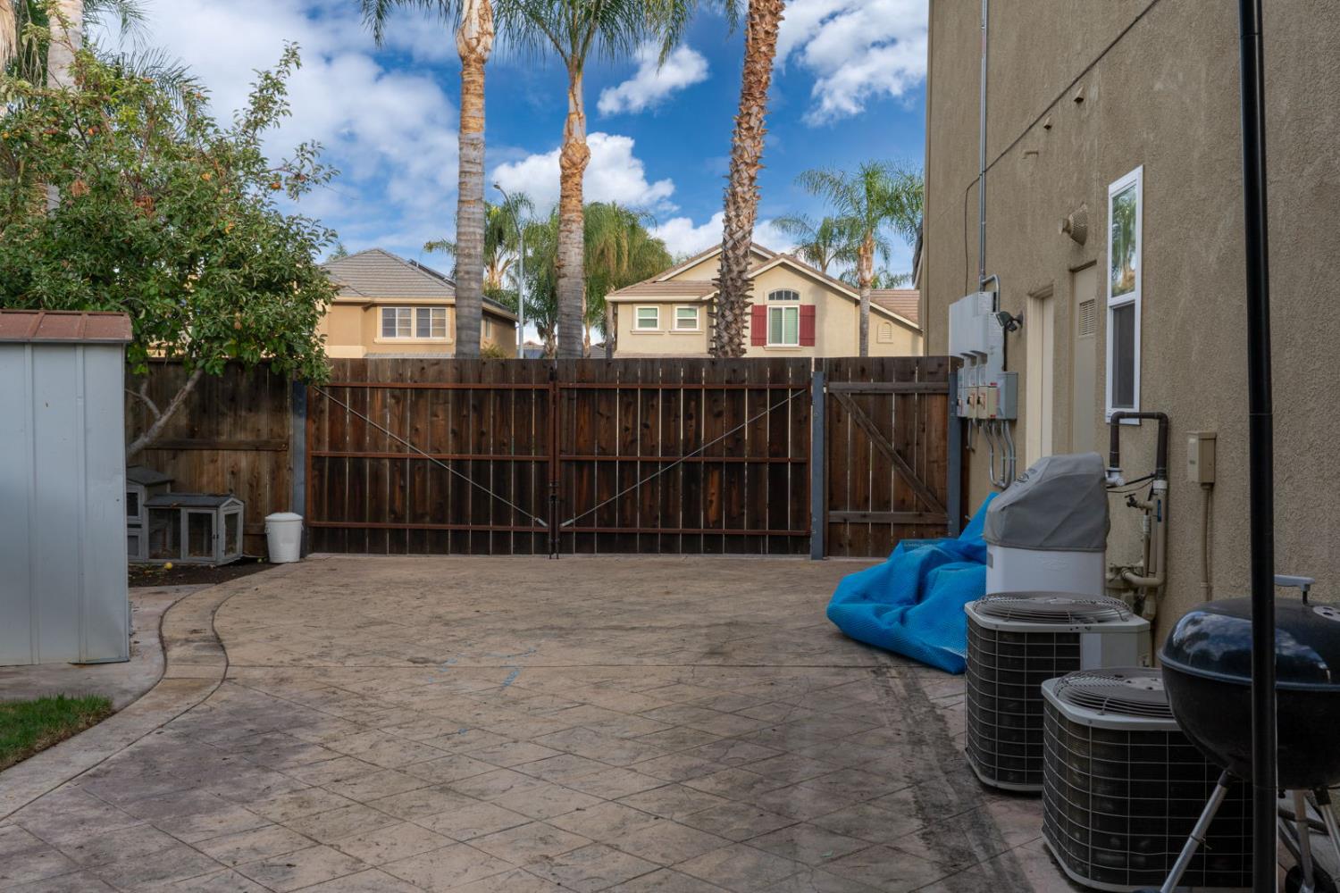 Los Banos, California 93635, United States, 4 Bedrooms Bedrooms, ,3 BathroomsBathrooms,Residential,Active,244294