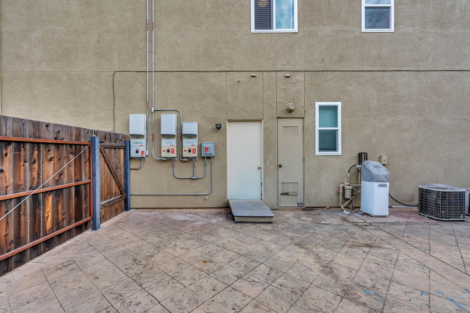 Los Banos, California 93635, United States, 4 Bedrooms Bedrooms, ,3 BathroomsBathrooms,Residential,Active,244294