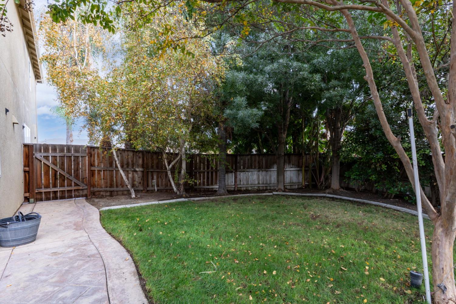 Los Banos, California 93635, United States, 4 Bedrooms Bedrooms, ,3 BathroomsBathrooms,Residential,Active,244294