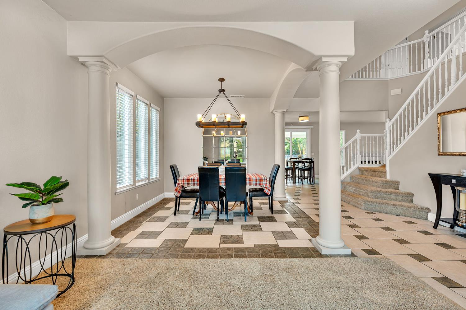 Los Banos, California 93635, United States, 4 Bedrooms Bedrooms, ,3 BathroomsBathrooms,Residential,Active,244294