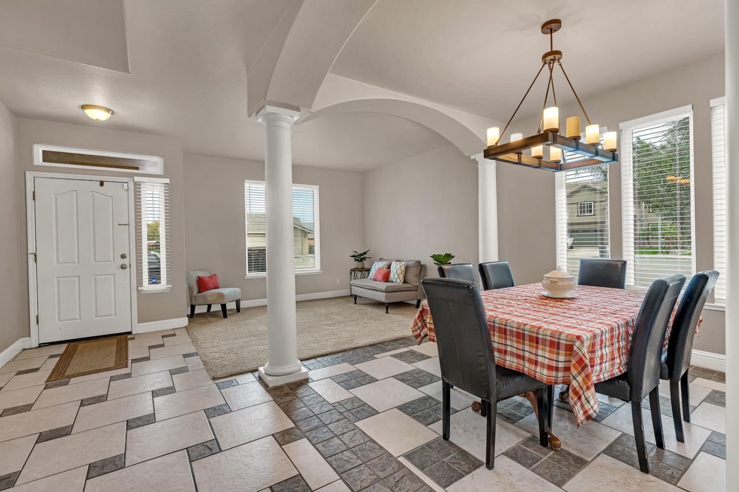 Los Banos, California 93635, United States, 4 Bedrooms Bedrooms, ,3 BathroomsBathrooms,Residential,Active,244294