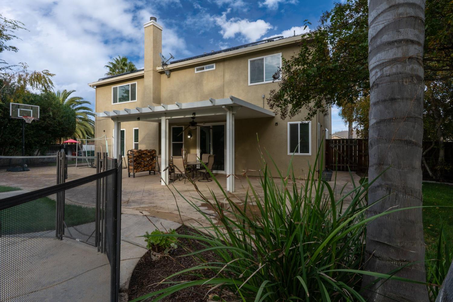 Los Banos, California 93635, United States, 4 Bedrooms Bedrooms, ,3 BathroomsBathrooms,Residential,Active,244294