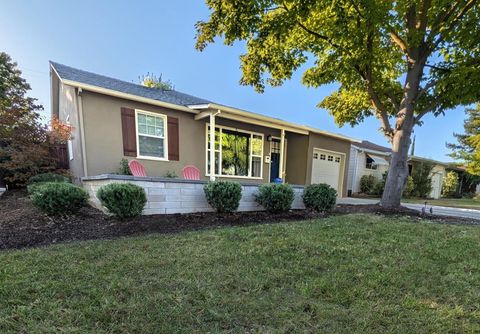 1135 Janey Way Sacramento CA 95819
