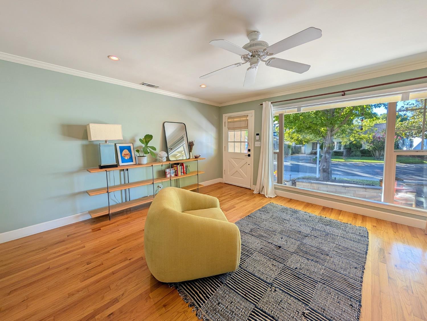 1135 Janey Way