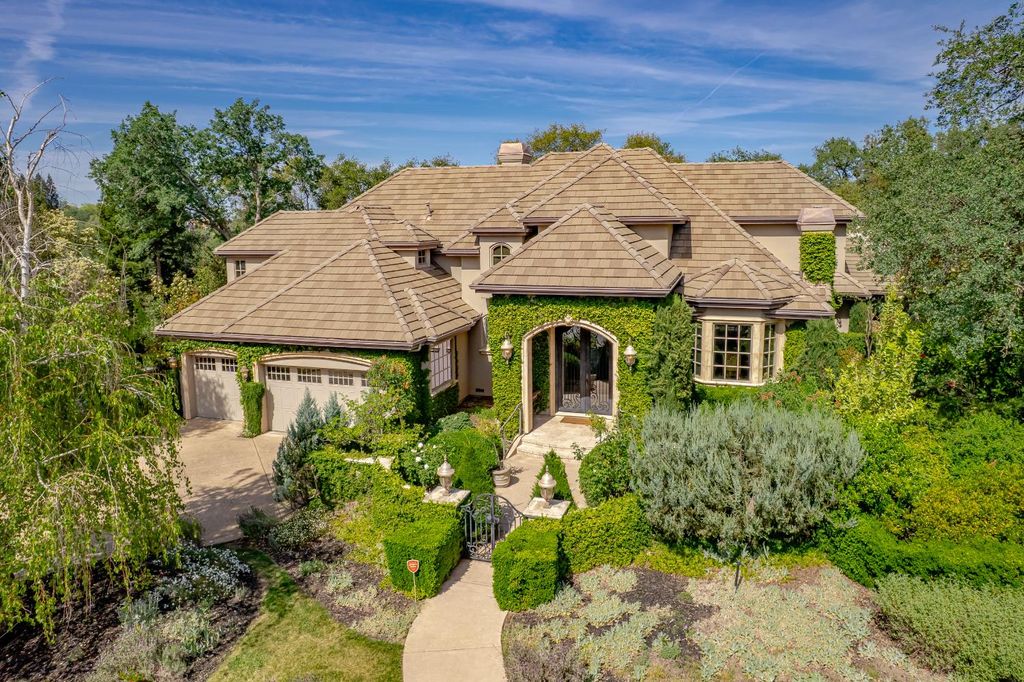 Photo of 1361 Promontory Point Drive, El Dorado Hills, CA 95762 (MLS # 226037268)