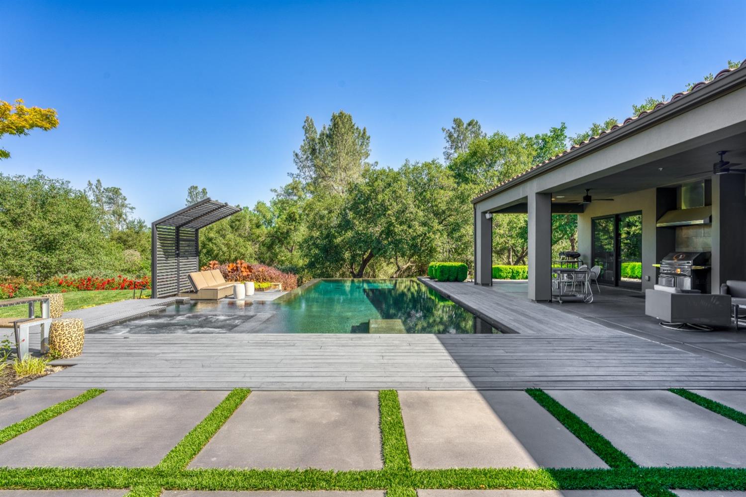 6505 Rutherford Canyon Road
