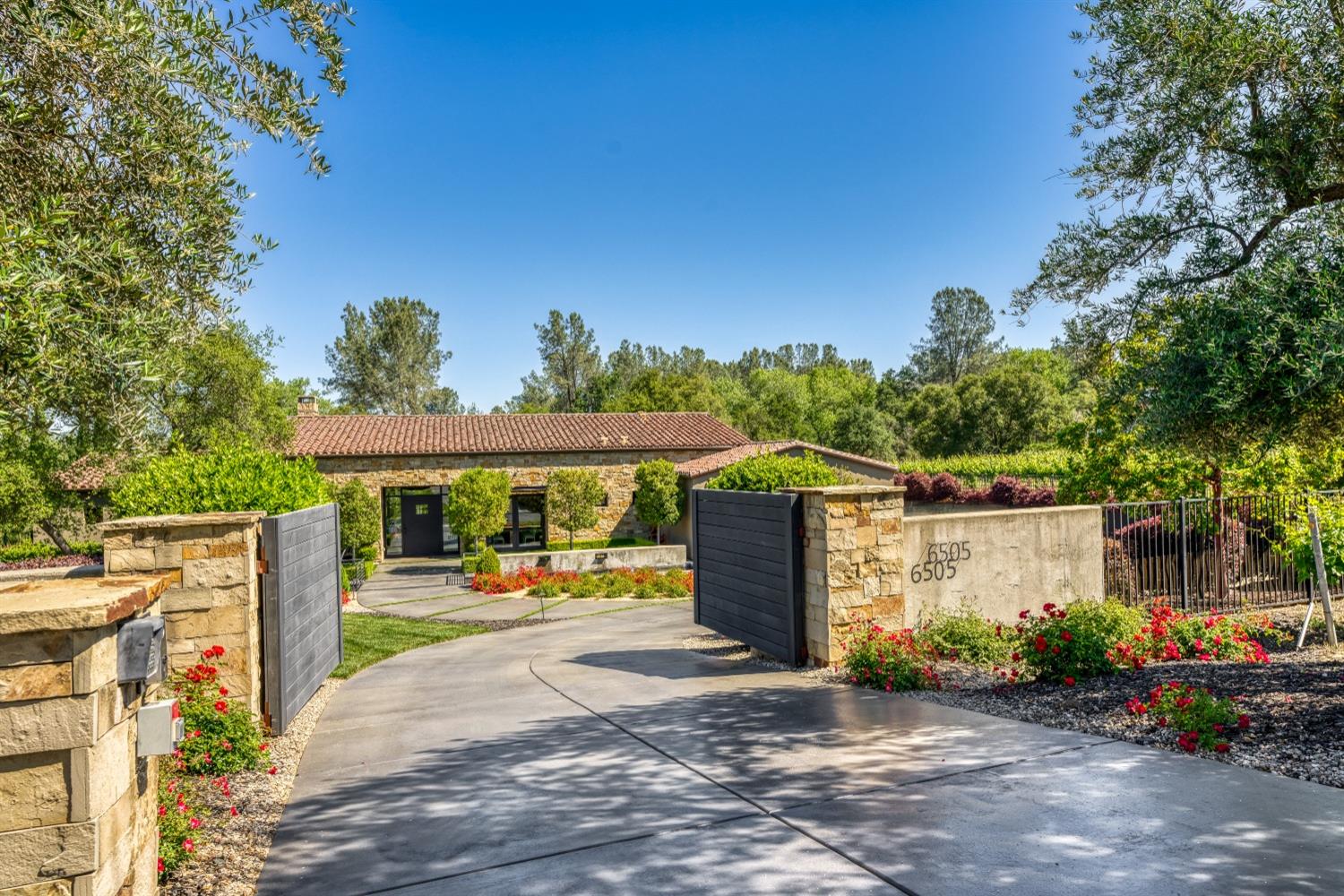 6505 Rutherford Canyon Road