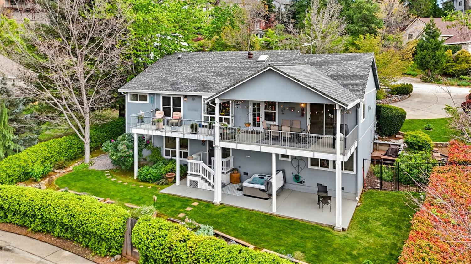 121 Ruby Ledge Court