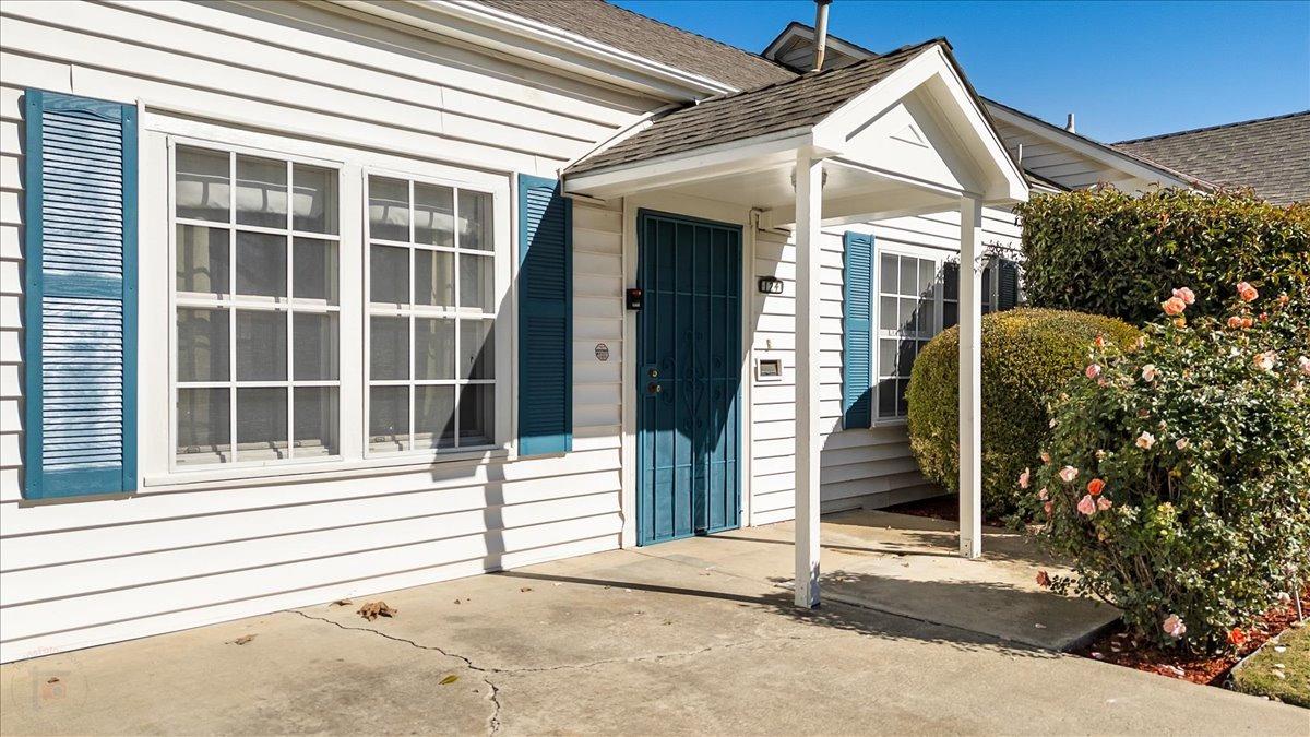 Los Banos, California 93635, United States, 2 Bedrooms Bedrooms, ,1 BathroomBathrooms,Residential,Pending,891