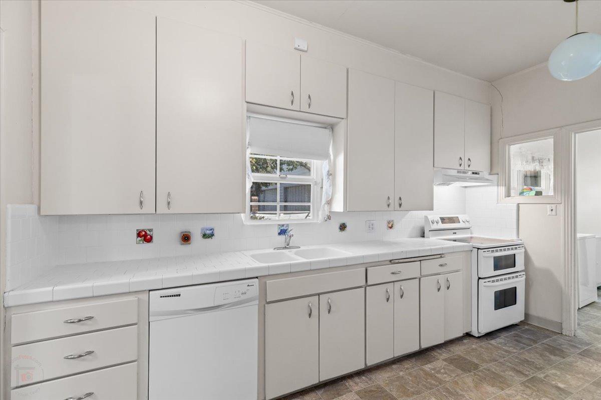 Los Banos, California 93635, United States, 2 Bedrooms Bedrooms, ,1 BathroomBathrooms,Residential,Pending,891