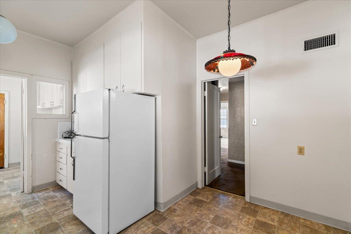 Los Banos, California 93635, United States, 2 Bedrooms Bedrooms, ,1 BathroomBathrooms,Residential,Pending,891