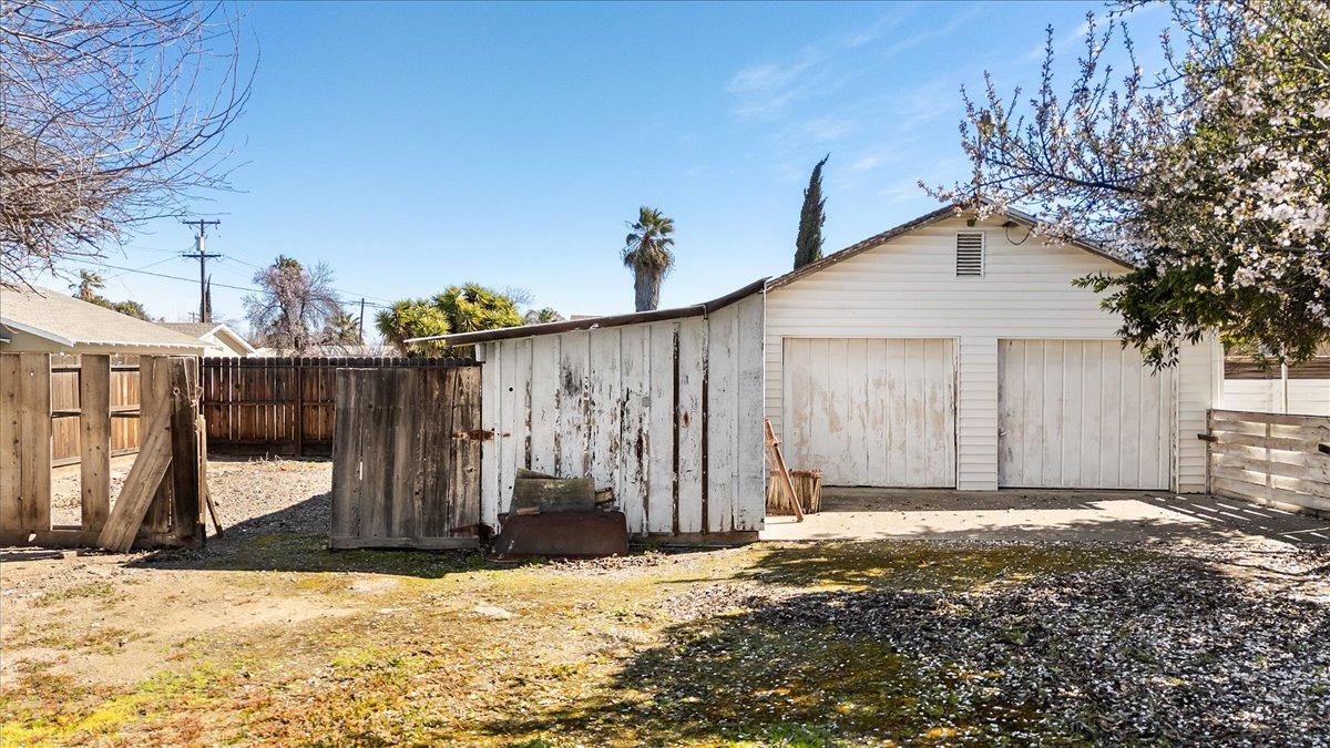Los Banos, California 93635, United States, 2 Bedrooms Bedrooms, ,1 BathroomBathrooms,Residential,Pending,891