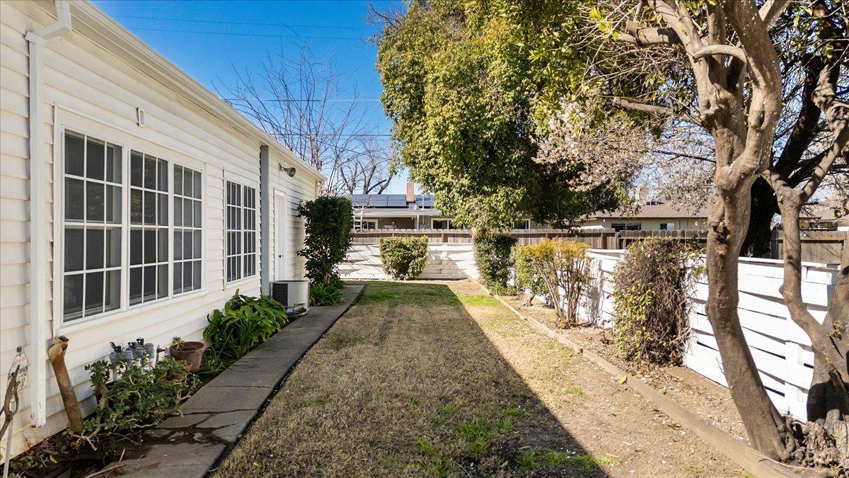 Los Banos, California 93635, United States, 2 Bedrooms Bedrooms, ,1 BathroomBathrooms,Residential,Pending,891