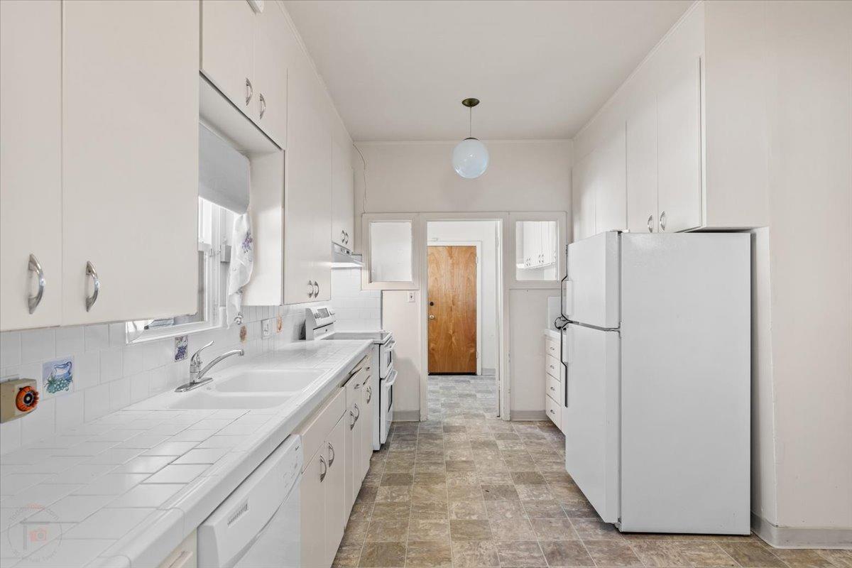 Los Banos, California 93635, United States, 2 Bedrooms Bedrooms, ,1 BathroomBathrooms,Residential,Pending,891