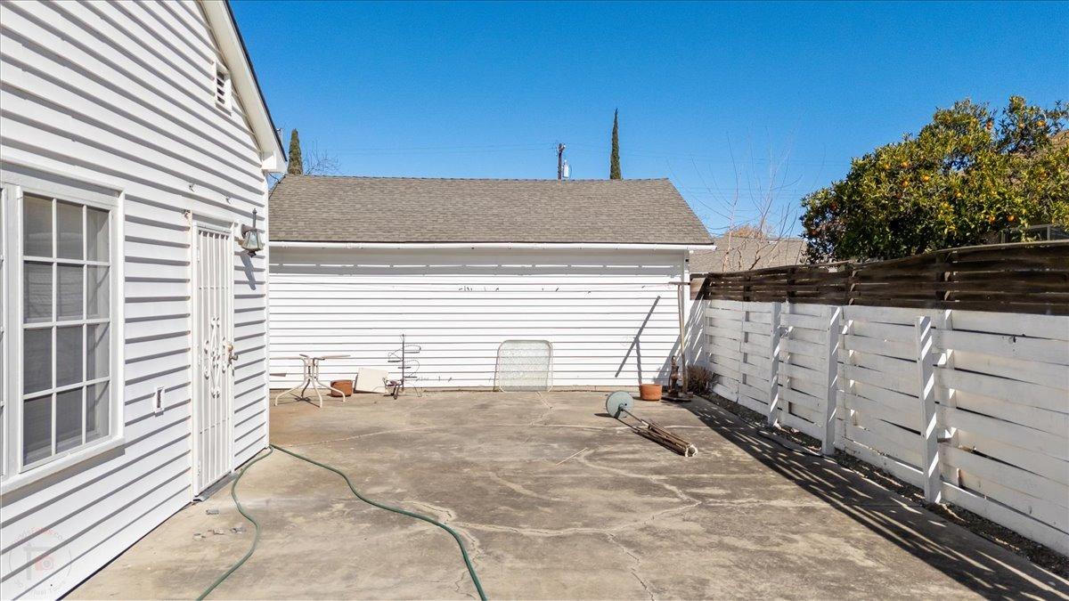 Los Banos, California 93635, United States, 2 Bedrooms Bedrooms, ,1 BathroomBathrooms,Residential,Pending,891