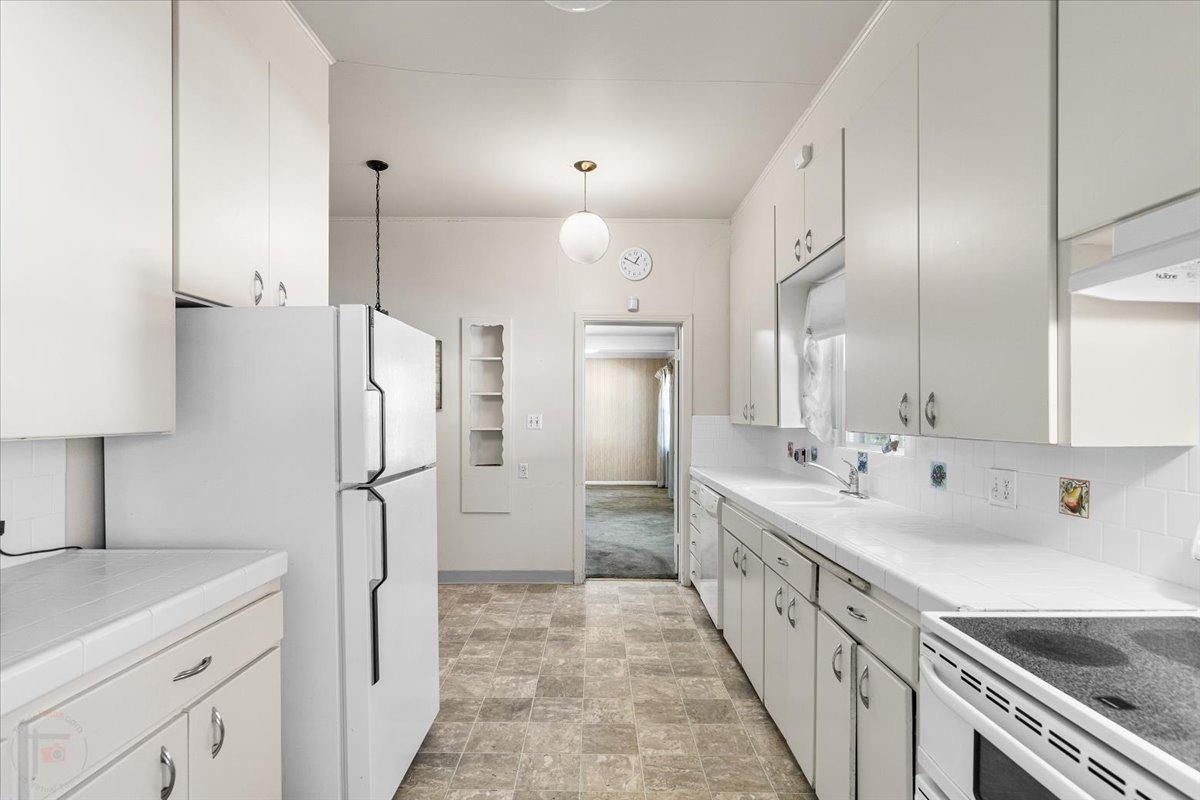 Los Banos, California 93635, United States, 2 Bedrooms Bedrooms, ,1 BathroomBathrooms,Residential,Pending,891