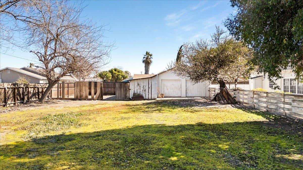 Los Banos, California 93635, United States, 2 Bedrooms Bedrooms, ,1 BathroomBathrooms,Residential,Pending,891