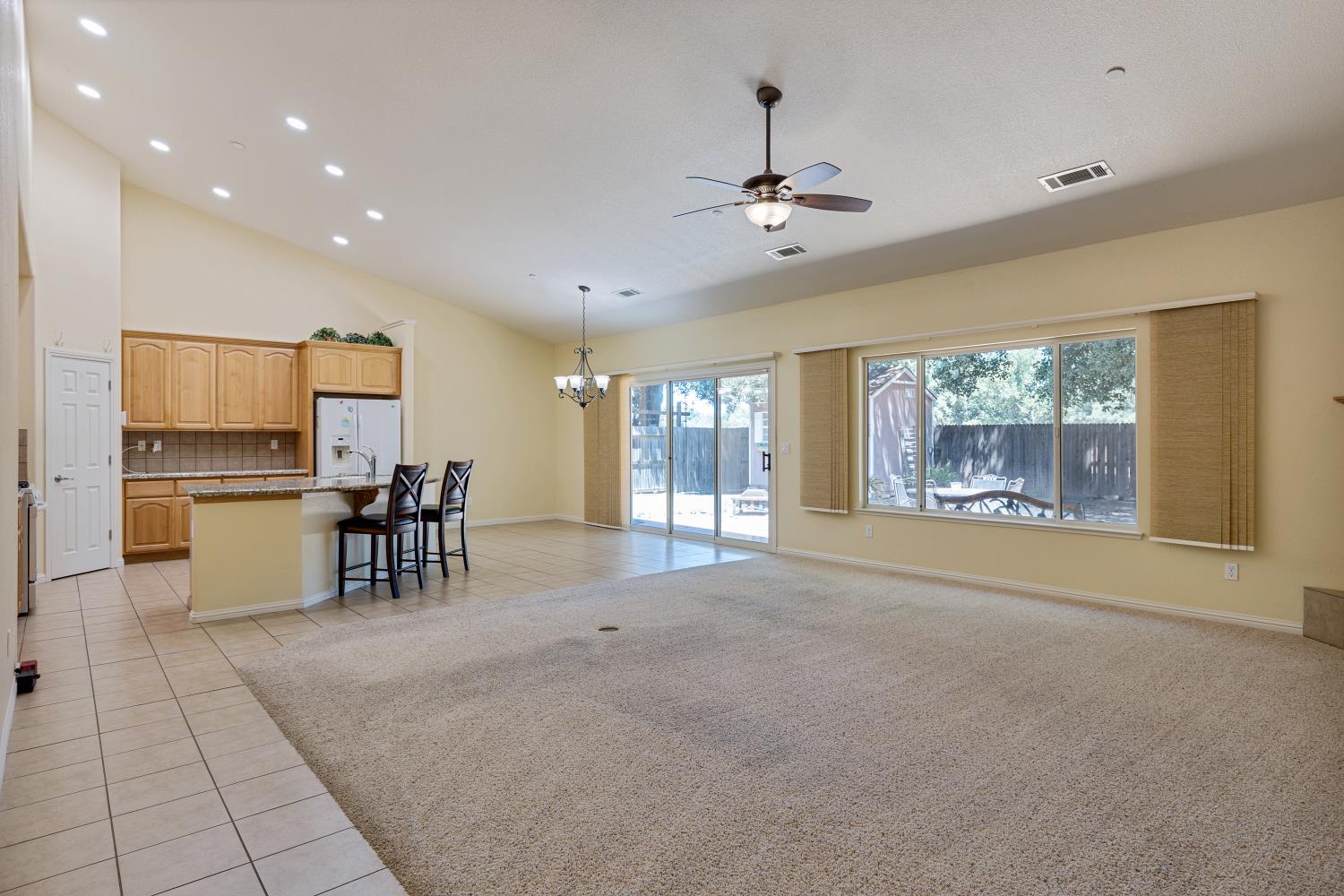 935 W Tradepost Trail