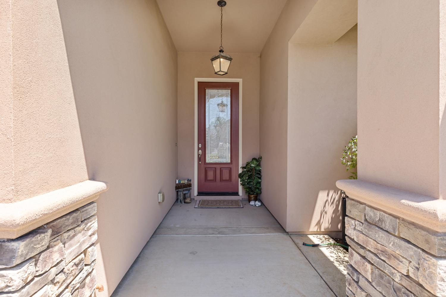 935 W Tradepost Trail
