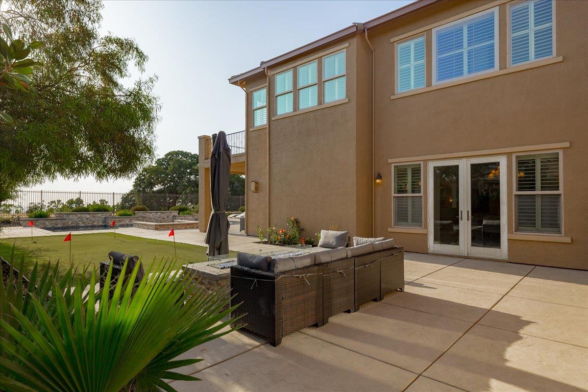 5240 Monteverde Lane