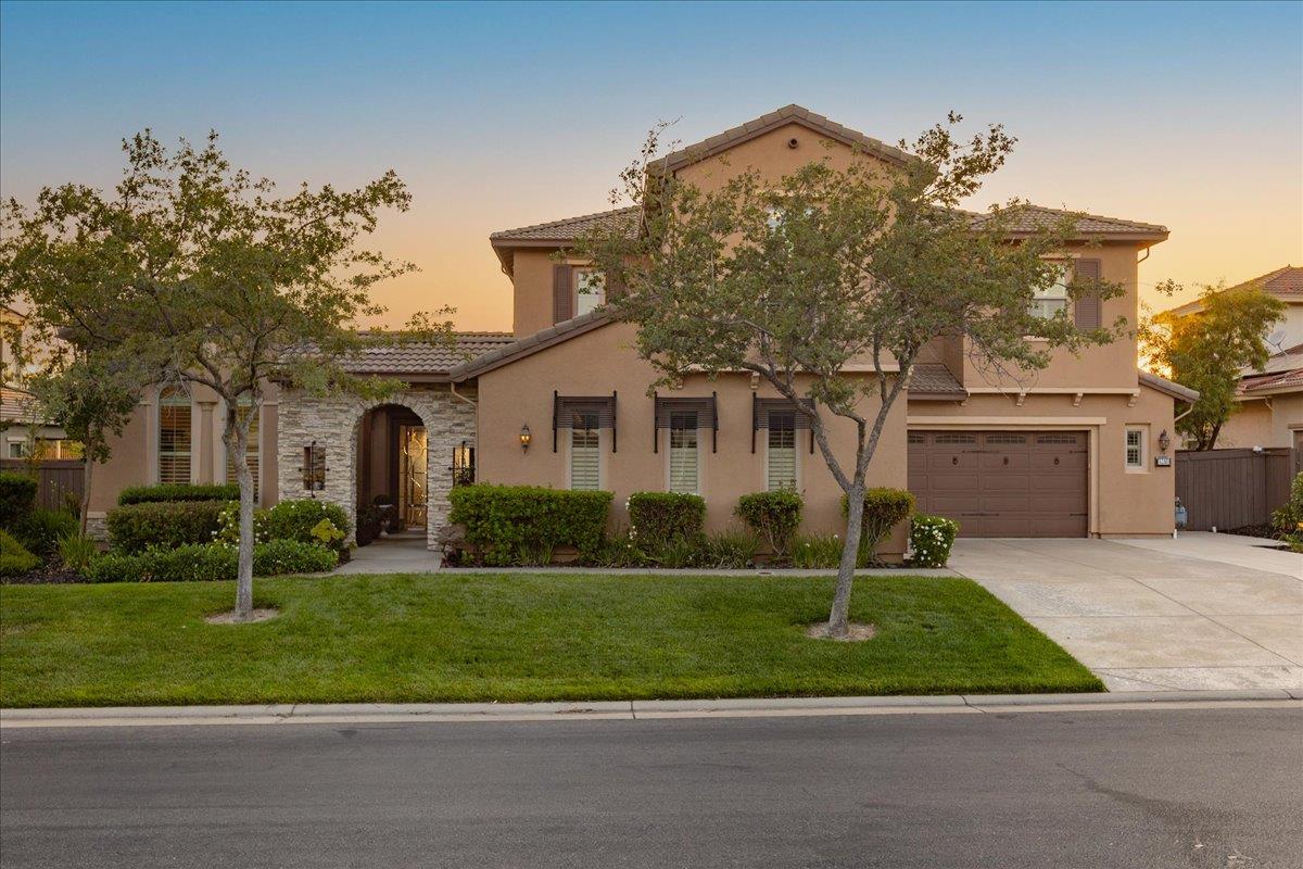 5240 Monteverde Lane