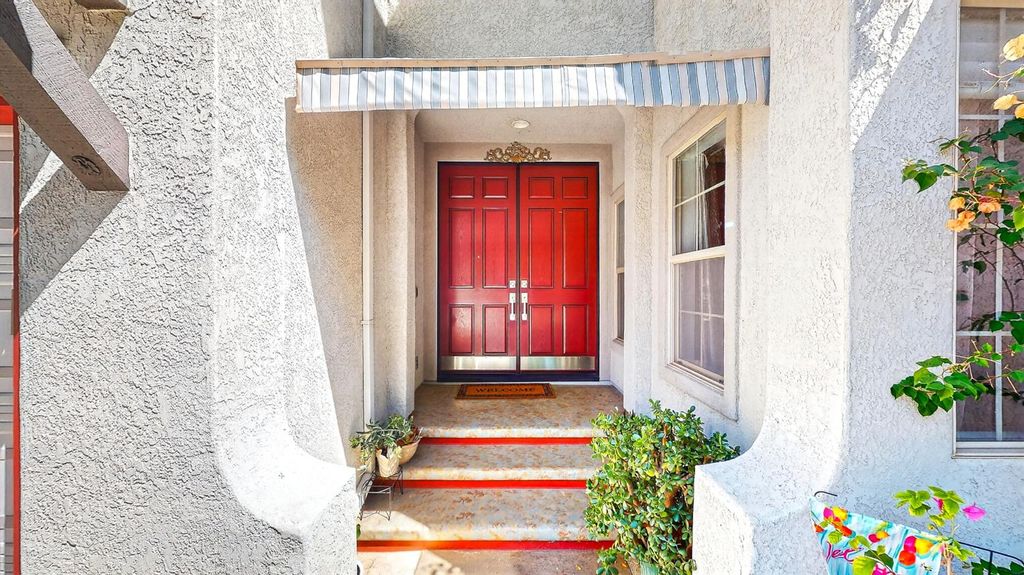 Photo of 10169 Brenna Way, Elk Grove, CA 95757 (MLS # 226006330)