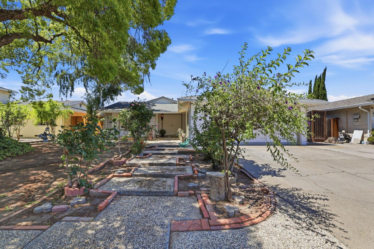 1217 Bellingham Drive