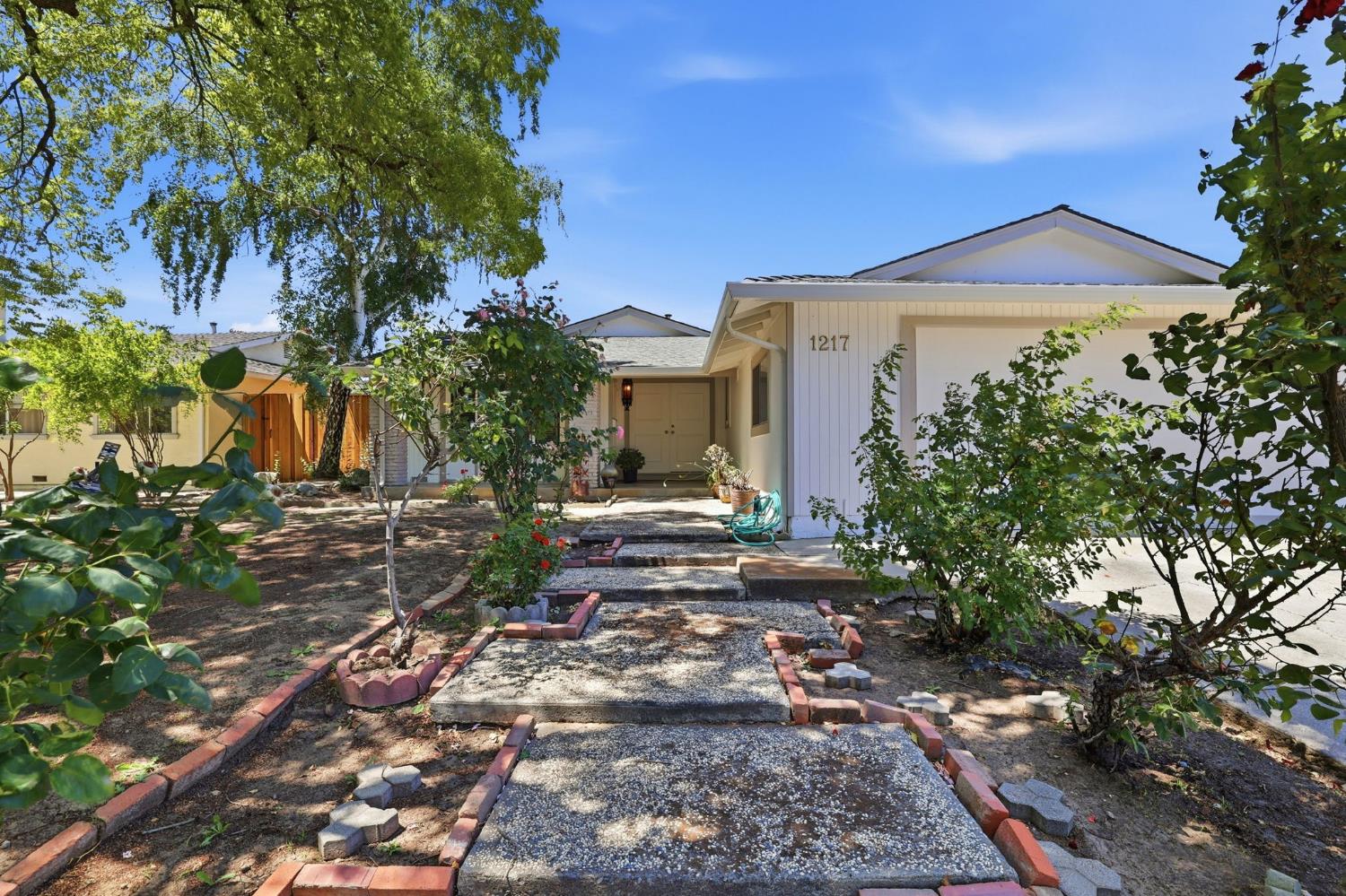 1217 Bellingham Drive