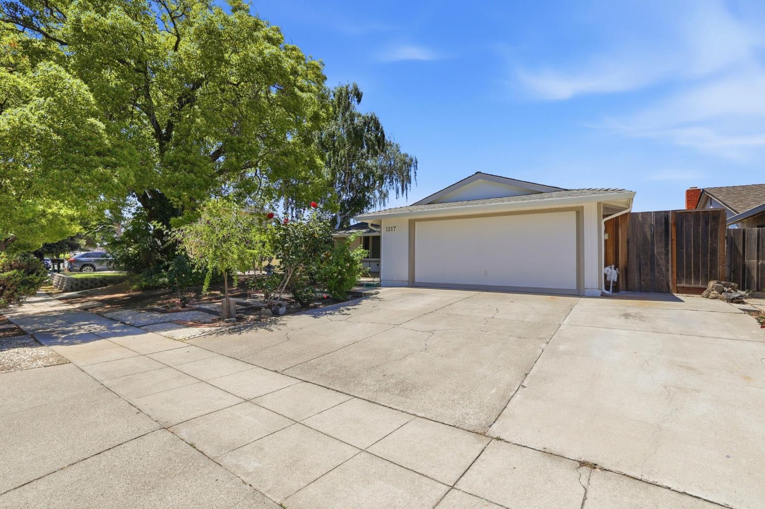 1217 Bellingham Drive