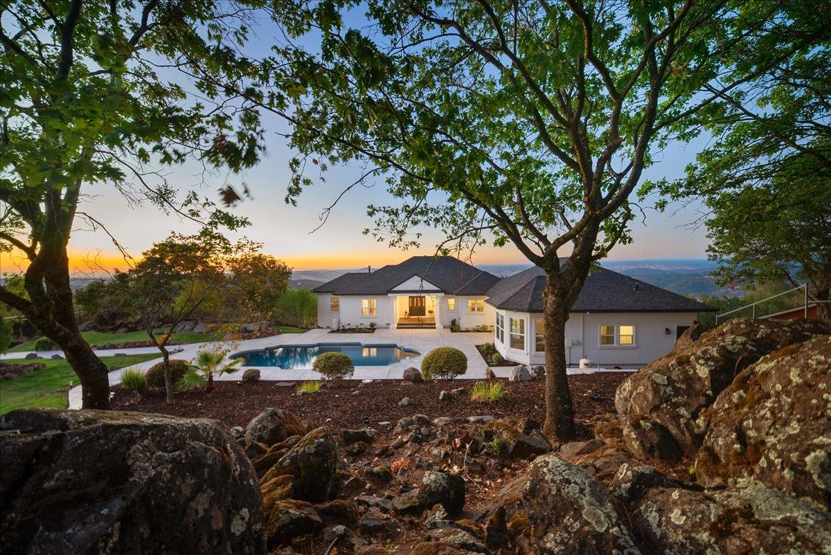 3565 Farview Court