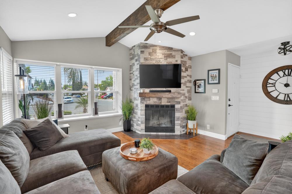 1354 Chignahuapan Way